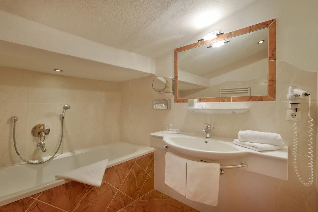 Hotel Glockenstuhl Герлос Номер фото