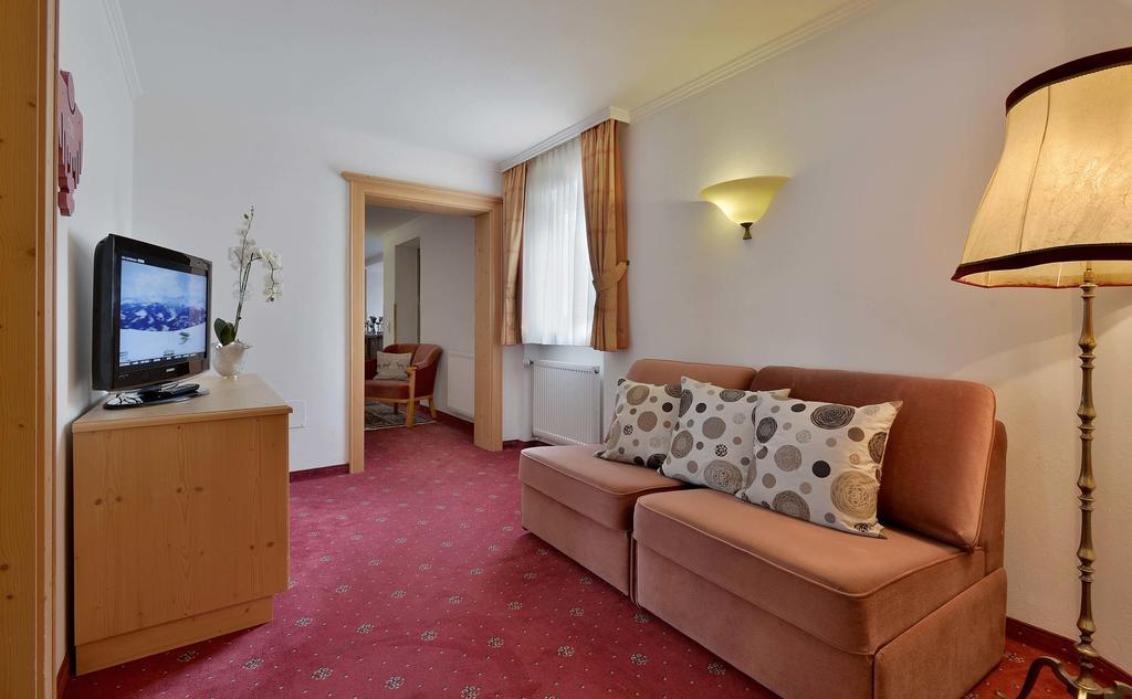 Hotel Glockenstuhl Герлос Экстерьер фото
